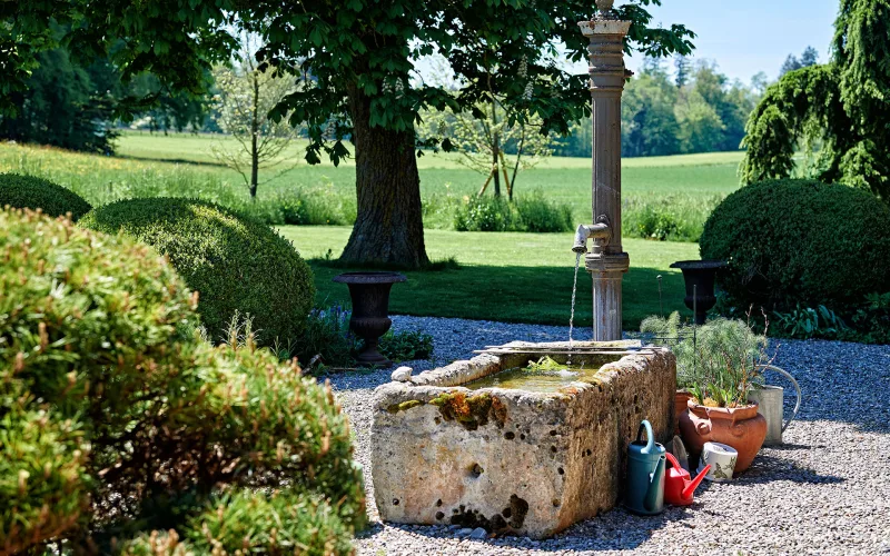 Brunnen 6