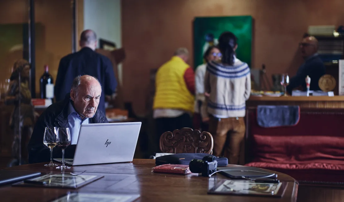 Max Gerstl an der Arbeit auf Château Doyac