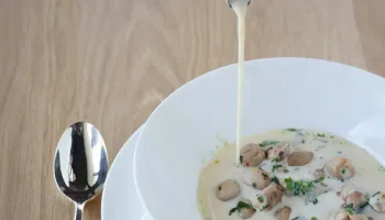 Rezept: Zwiebelsuppe mit Champagner und gebratenen «Pfaffenstückli».